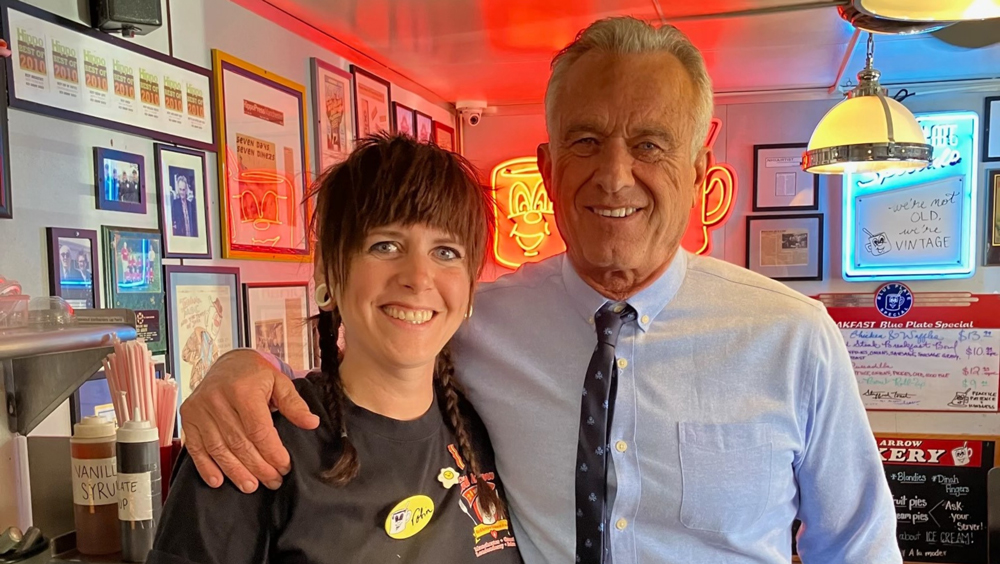 Robert F. Kennedy, Jr. visits Red Arrow Diner in Manchester, New Hampshire. Kennedy 2024 Democrat Presidential Candidate.